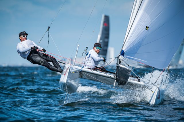 24181921 2b2bbefad8b5a7f7110c